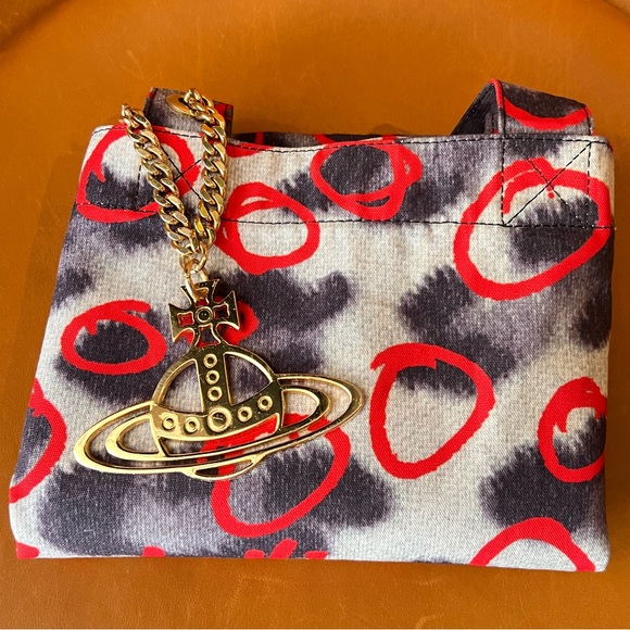 Vivienne Westwood large tote bag with a big logo ORB drop - Picture 14 of 16